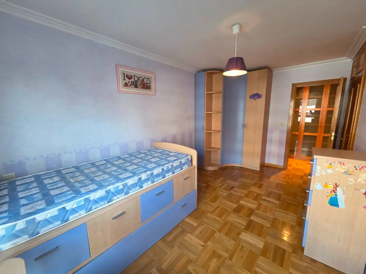 Bedroom of Flat for sale in Burgos  with Heating, Terrace and Storage room