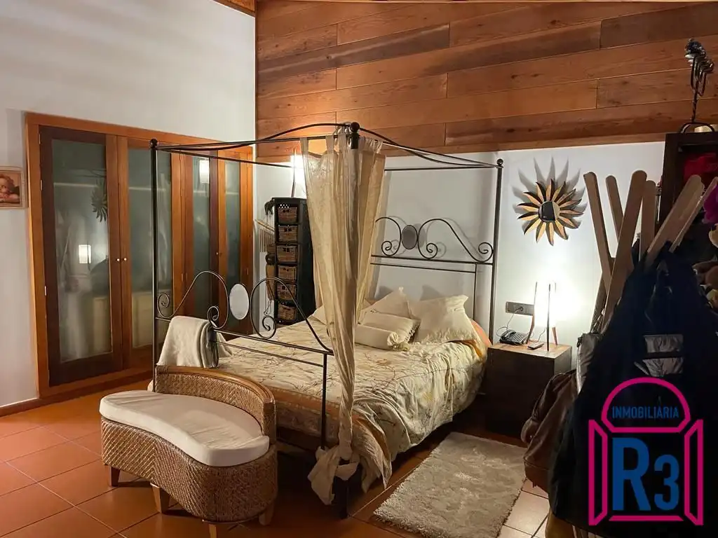 Habitación de Casa o chalet en venta en San Andrés del Rabanedo con Calefacción y Amueblado