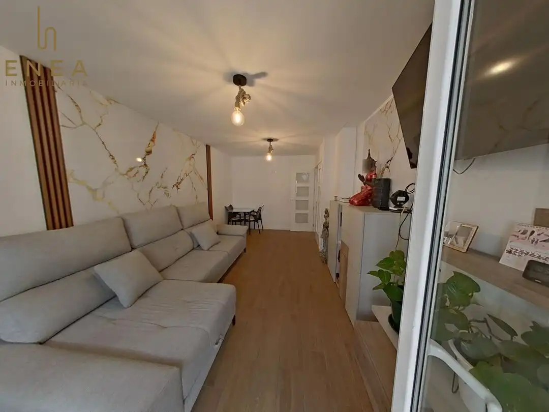 Wohnzimmer von Wohnung zum Verkauf in Vitoria - Gasteiz mit Heizung, Terrasse und Abstellraum