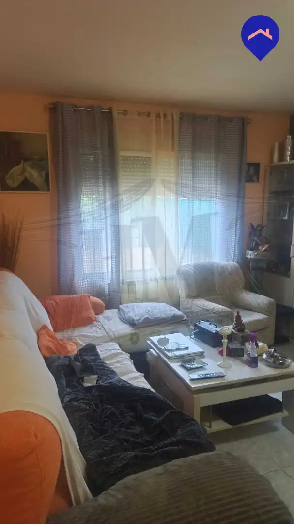 Sala d'estar de Casa o xalet en venda en Pioz amb Jardí privat, Internet i Alarma