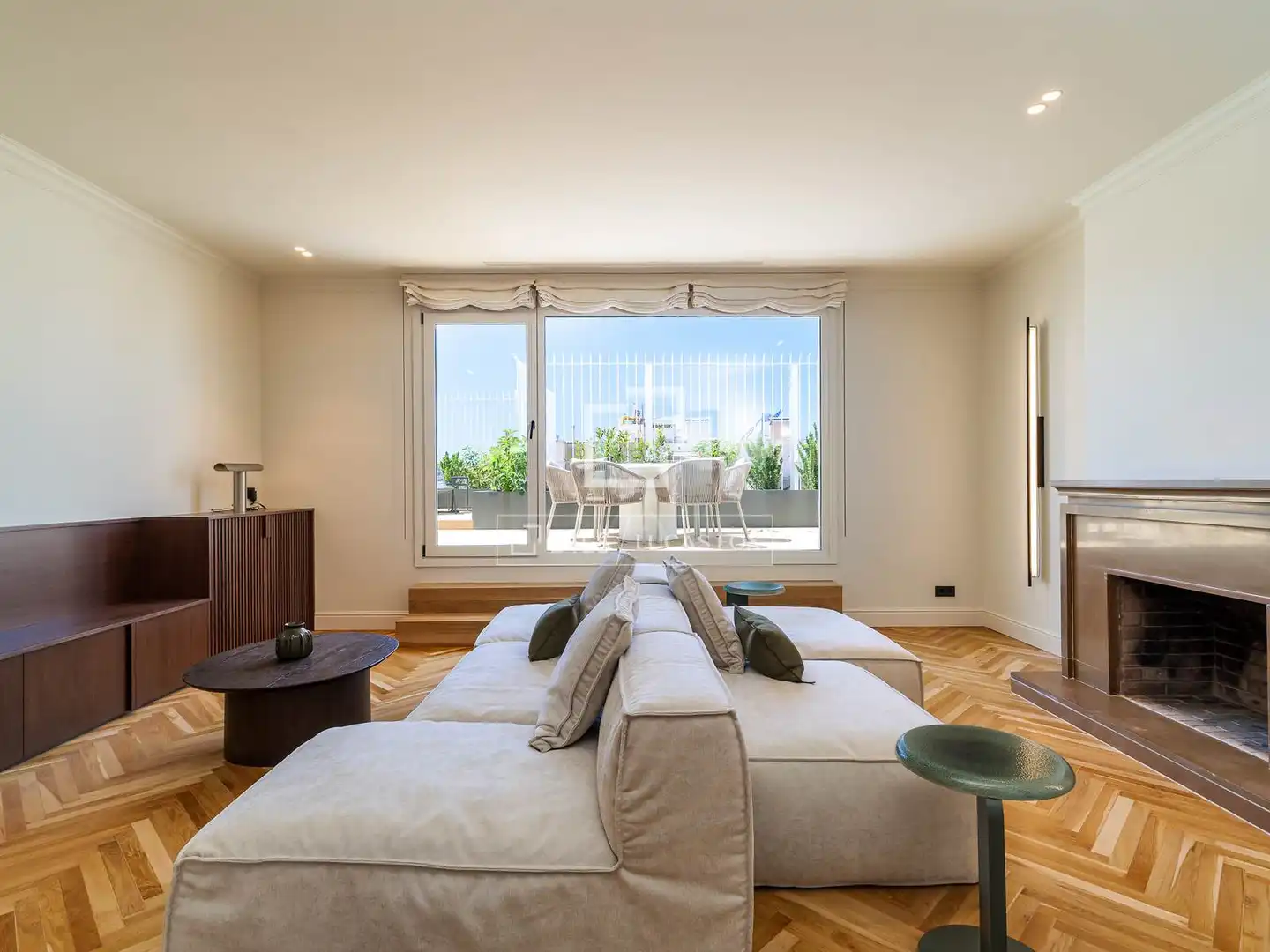 Sala de estar de Ático en venta en Barcelona con Aire acondicionado, Calefacción y Terraza