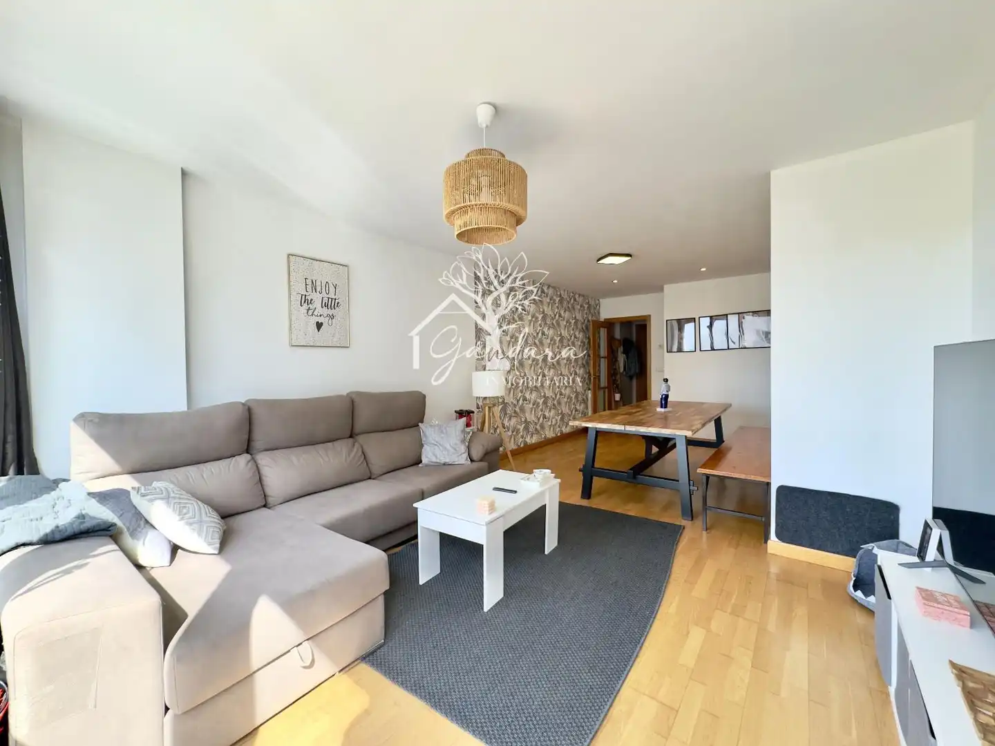 Living room of Flat for sale in Narón  with Heating, Parquet flooring and Storage room