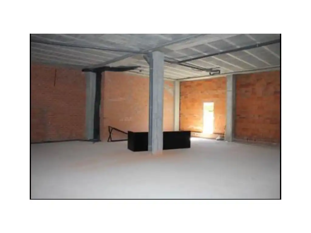 Local comercial en venda a Avenida Santiago, imagen 2