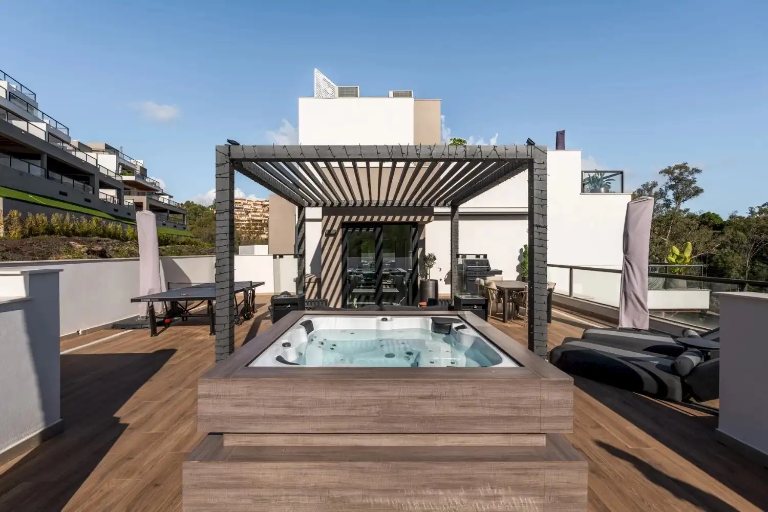 Ático con terraza en venta en Nueva Andalucía
