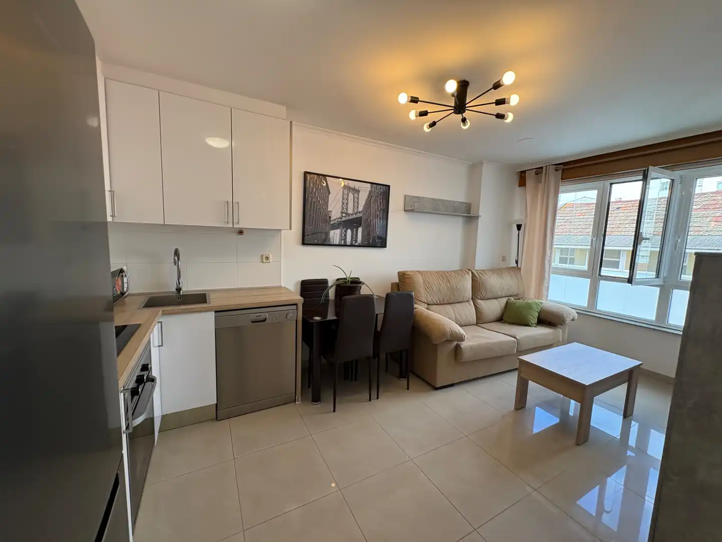 Wohnzimmer von Wohnung zur Miete in Ferrol mit Heizung, Abstellraum und Möbliert
