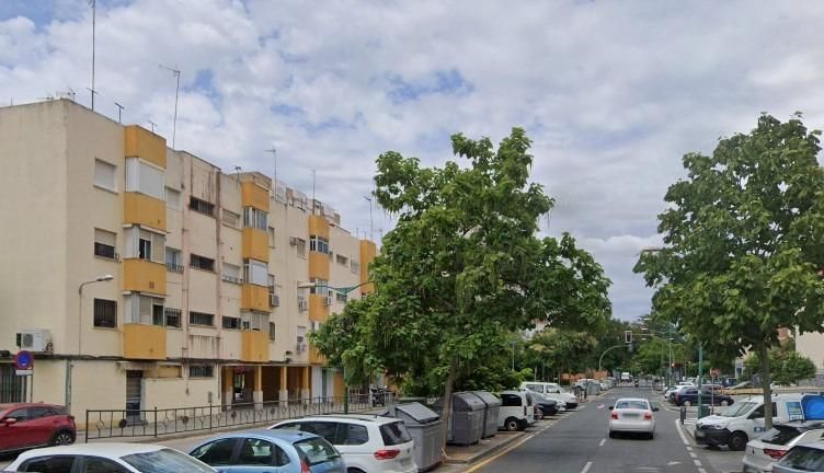 Vista exterior de Piso en venta en  Sevilla Capital con Terraza y Balcón