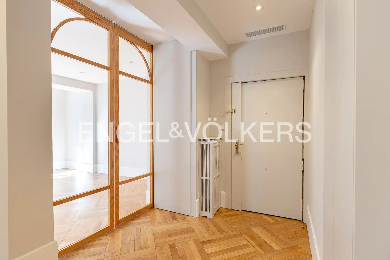 Wohnung zur Miete in Madrid mit Klimaanlage, Heizung und Parkett