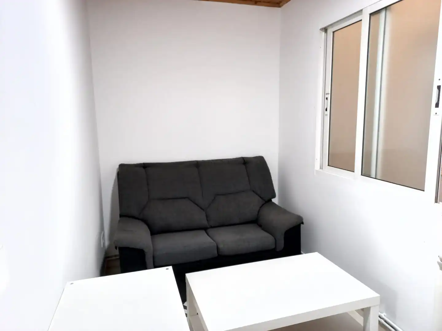 Living room of Flat for rent in Santiago de Compostela   with Heating, Furnished and Oven