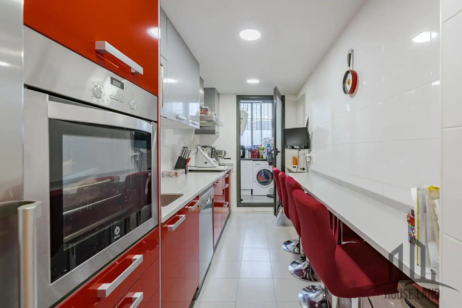 Cuina de Casa o xalet en venda en Paracuellos de Jarama amb Aire condicionat, Calefacció i Jardí privat