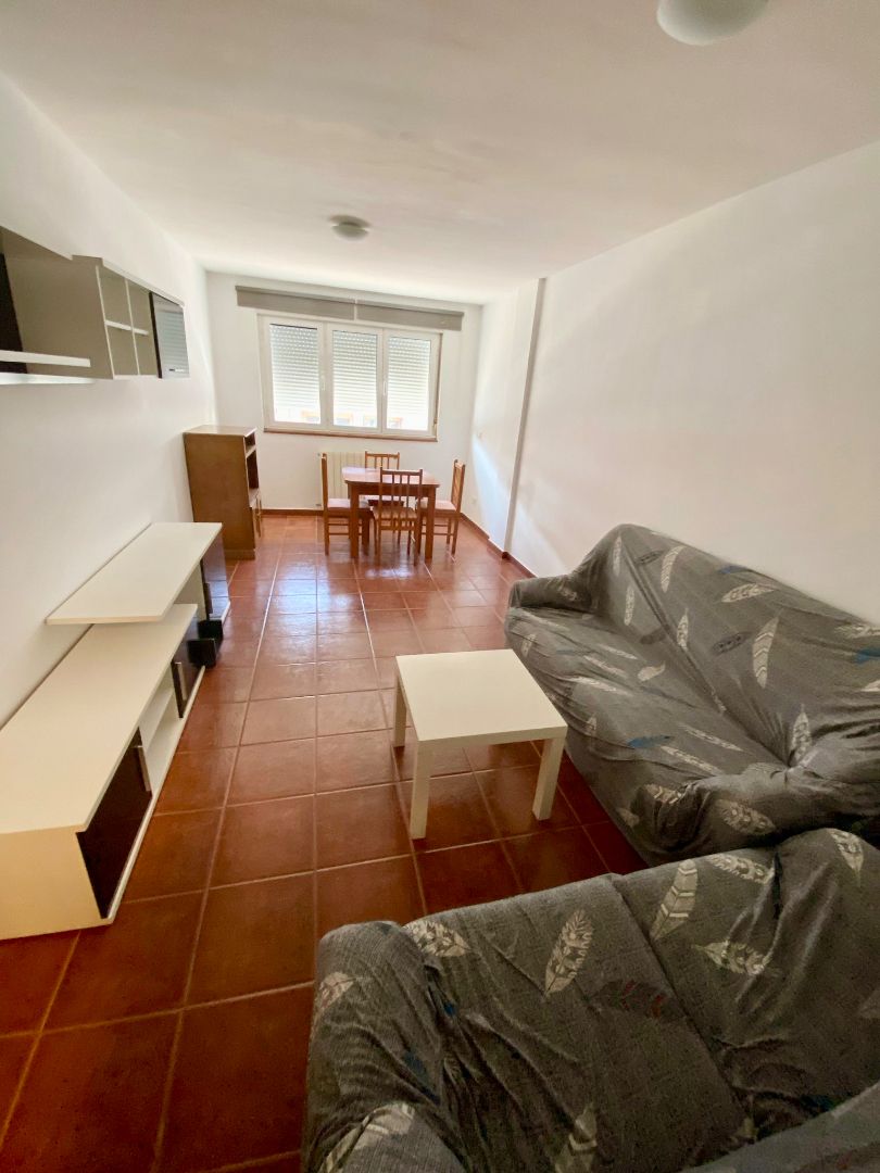 Sala d'estar de Apartament en venda en Valverde de la Virgen amb Calefacció, Terrassa i Traster