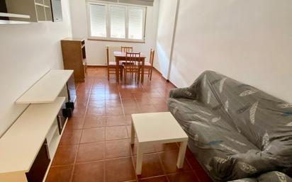 Sala d'estar de Apartament en venda en Valverde de la Virgen amb Calefacció, Terrassa i Traster