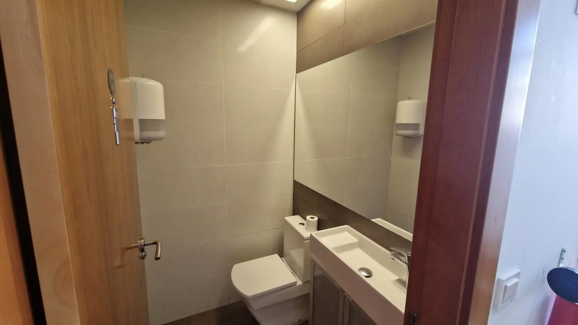 Baño de Oficina de alquiler en Centro