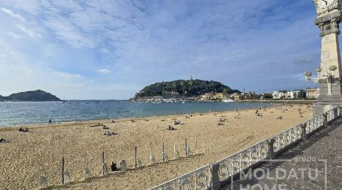 Foto 2 de Apartament en venda a Área Romántica, Donostia - San Sebastián