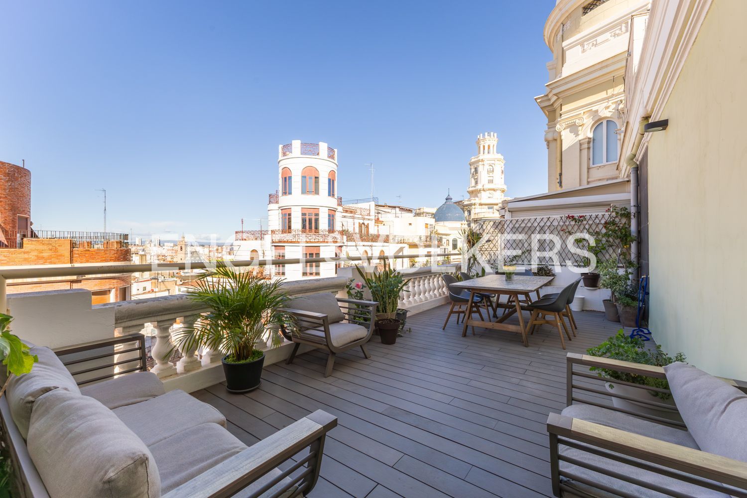 Terraza de Ático de alquiler en  Valencia Capital con Aire acondicionado, Calefacción y Terraza