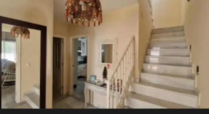 Haus oder Chalet zum Verkauf in El Portil mit Privatgarten, Terrasse und Schwimmbad