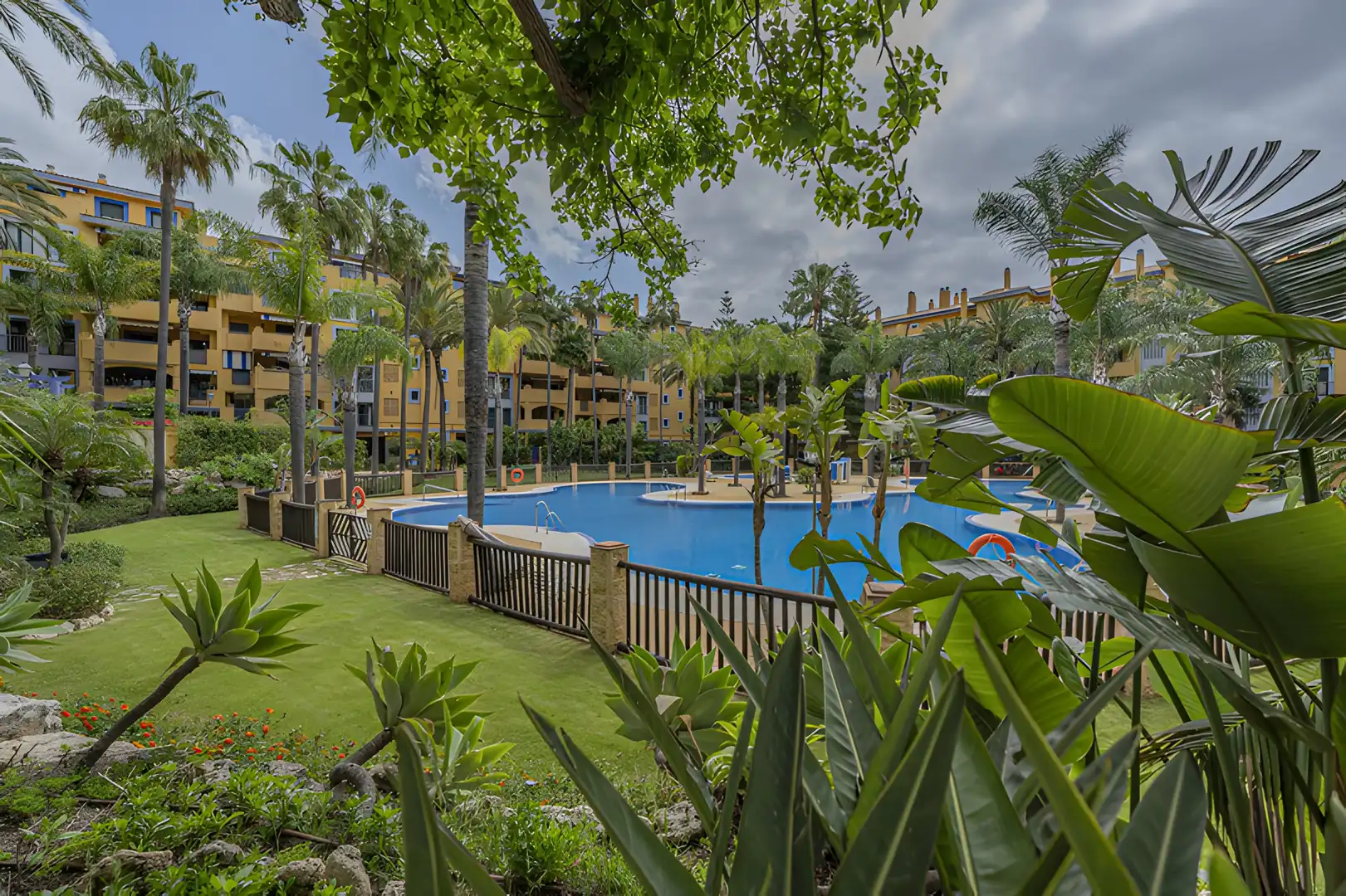 Apartament amb piscina en venda a San Pedro de Alcántara, imagen 8