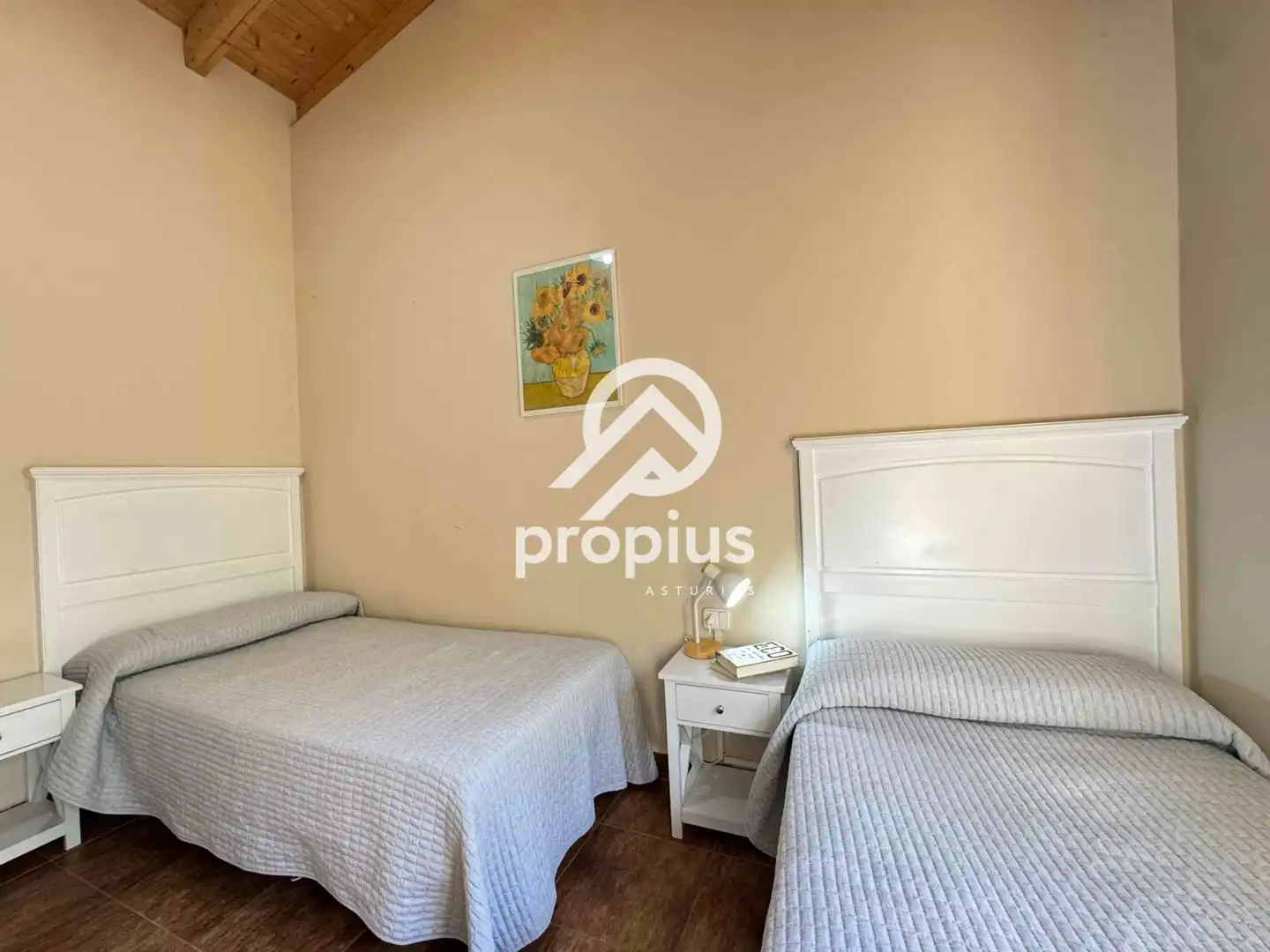 Bedroom of Houses for sale in Llanes  with Heating, Private garden and Parquet flooring