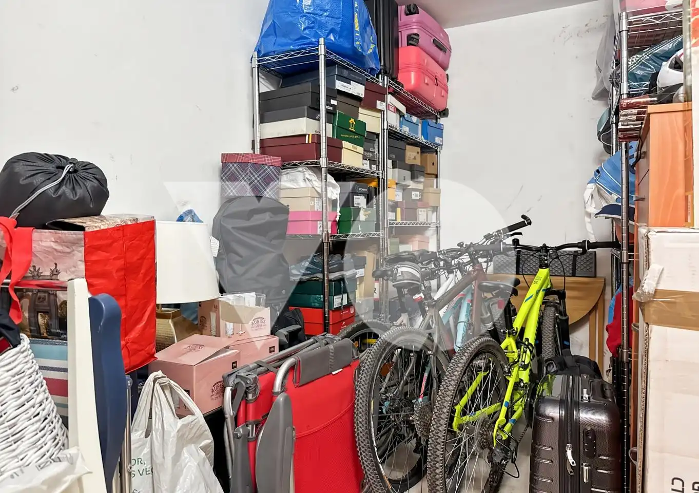 Parkplatz von Wohnung zum Verkauf in Madrid mit Klimaanlage und Möbliert