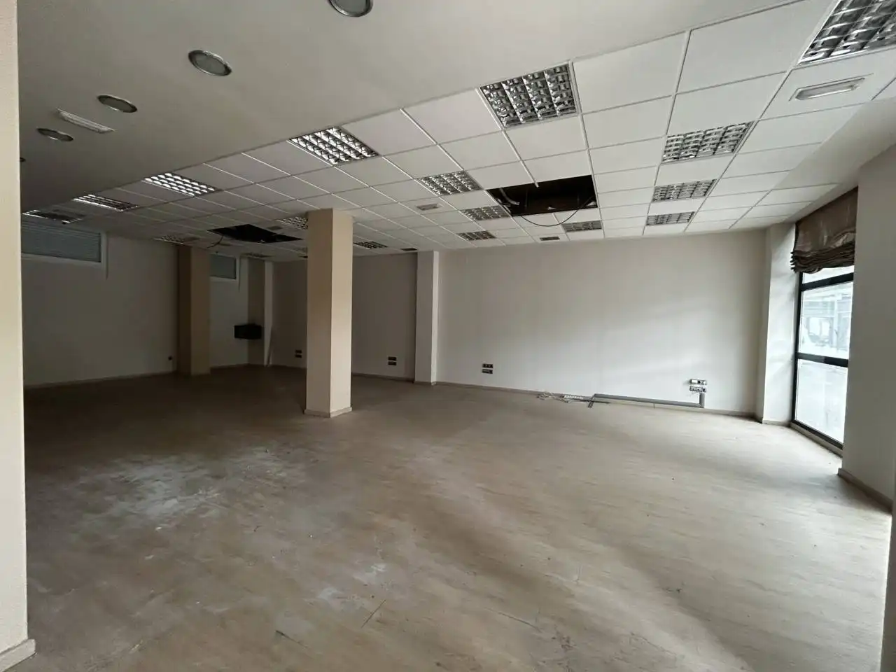 Business premises for sale in Plaza Jurista Cirilo Álvarez, imagen 10