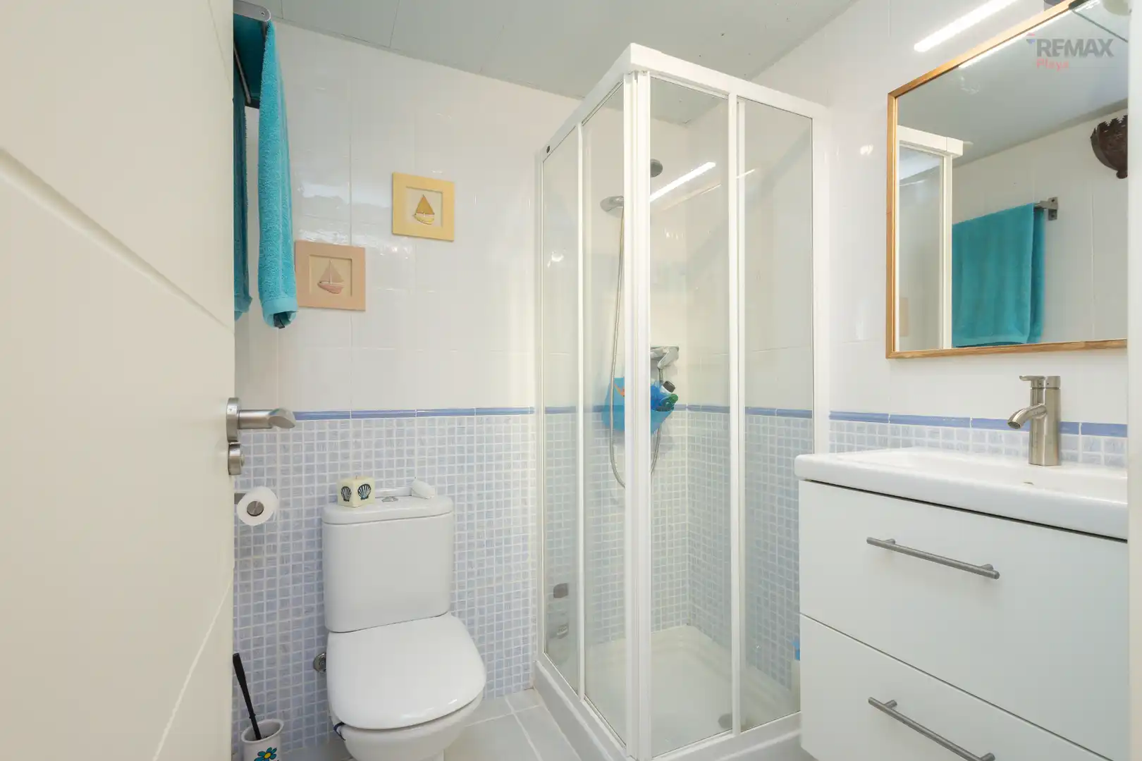 Bathroom of Ground floor for sale in Vera  with Air Conditioner, Terrace and Storage room