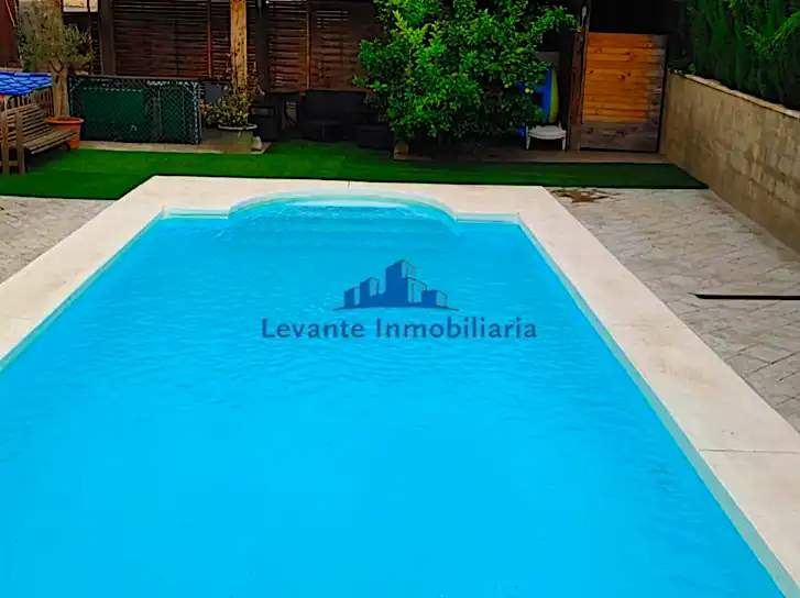 Xalet amb piscina en venda a Vilamarxant, imagen 3