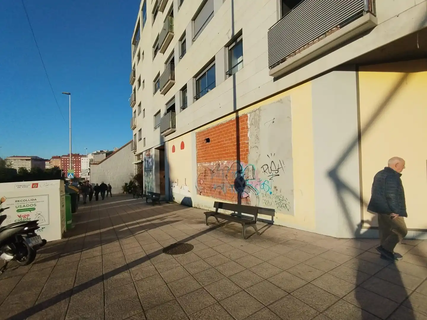 Exterior view of Garage for sale in Vigo 