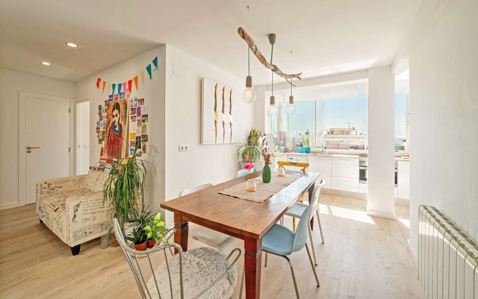Menjador de Apartament per a compartir en  Palma de Mallorca amb Aire condicionat i Terrassa