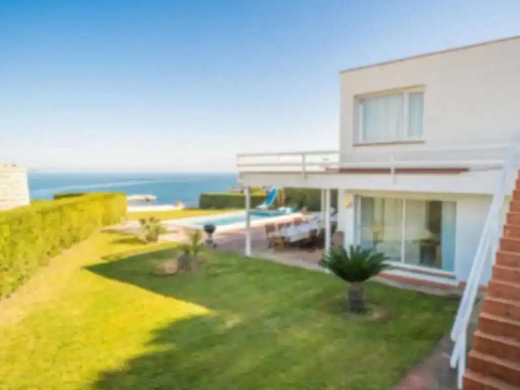 Jardín de Piso de alquiler en L'Escala con Aire acondicionado, Piscina y Amueblado