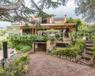 Vista exterior de Finca rústica en venda en Sant Pol de Mar amb Aire condicionat, Calefacció i Jardí privat