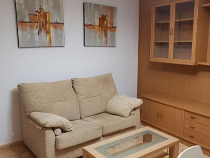 Sala d'estar de Apartament de lloguer en  Zaragoza Capital amb Calefacció, Moblat i Forn