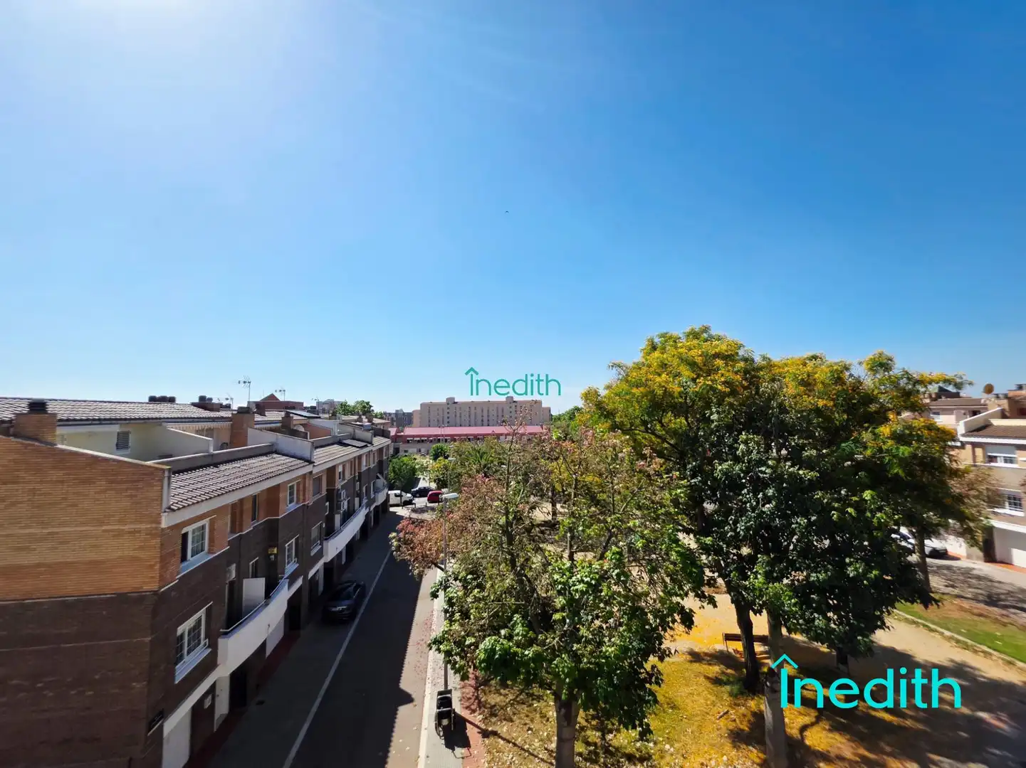 Vista exterior de Casa o chalet en venta en Viladecans con Calefacción, Jardín privado y Terraza