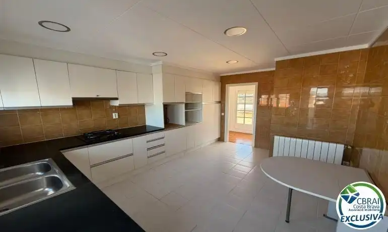 Kitchen of Attic for sale in Roses  with Terrace
