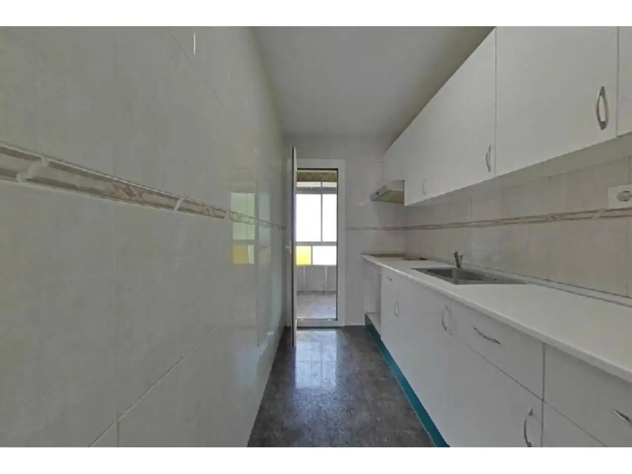 Küche von Wohnung zum Verkauf in Sabadell mit Balkon