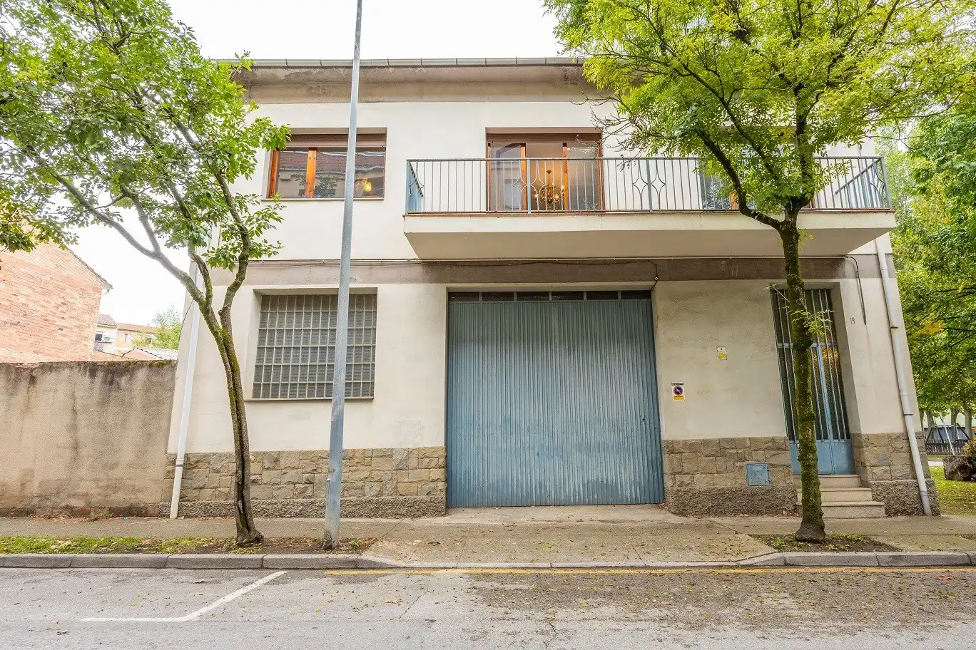 Casa pareada con terraza en venta en Olot, imagen 2