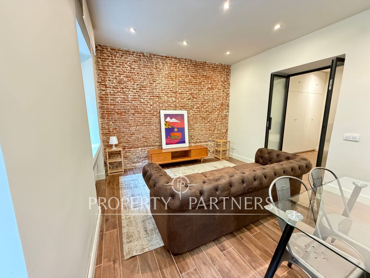 Apartment to rent in  Madrid Capital  with Air Conditioner, Heating and Private garden