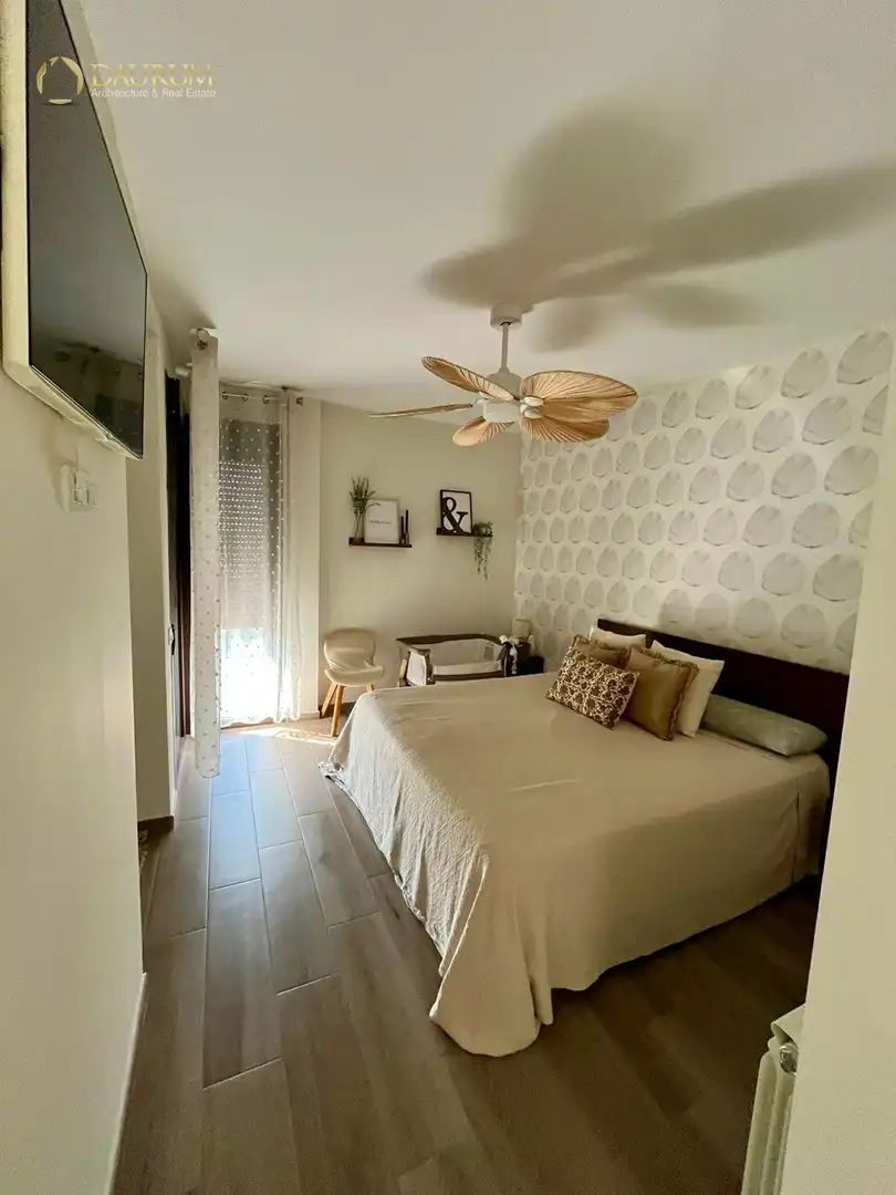 Habitación de Casa adosada en venta en Móstoles con Aire acondicionado, Calefacción y Terraza