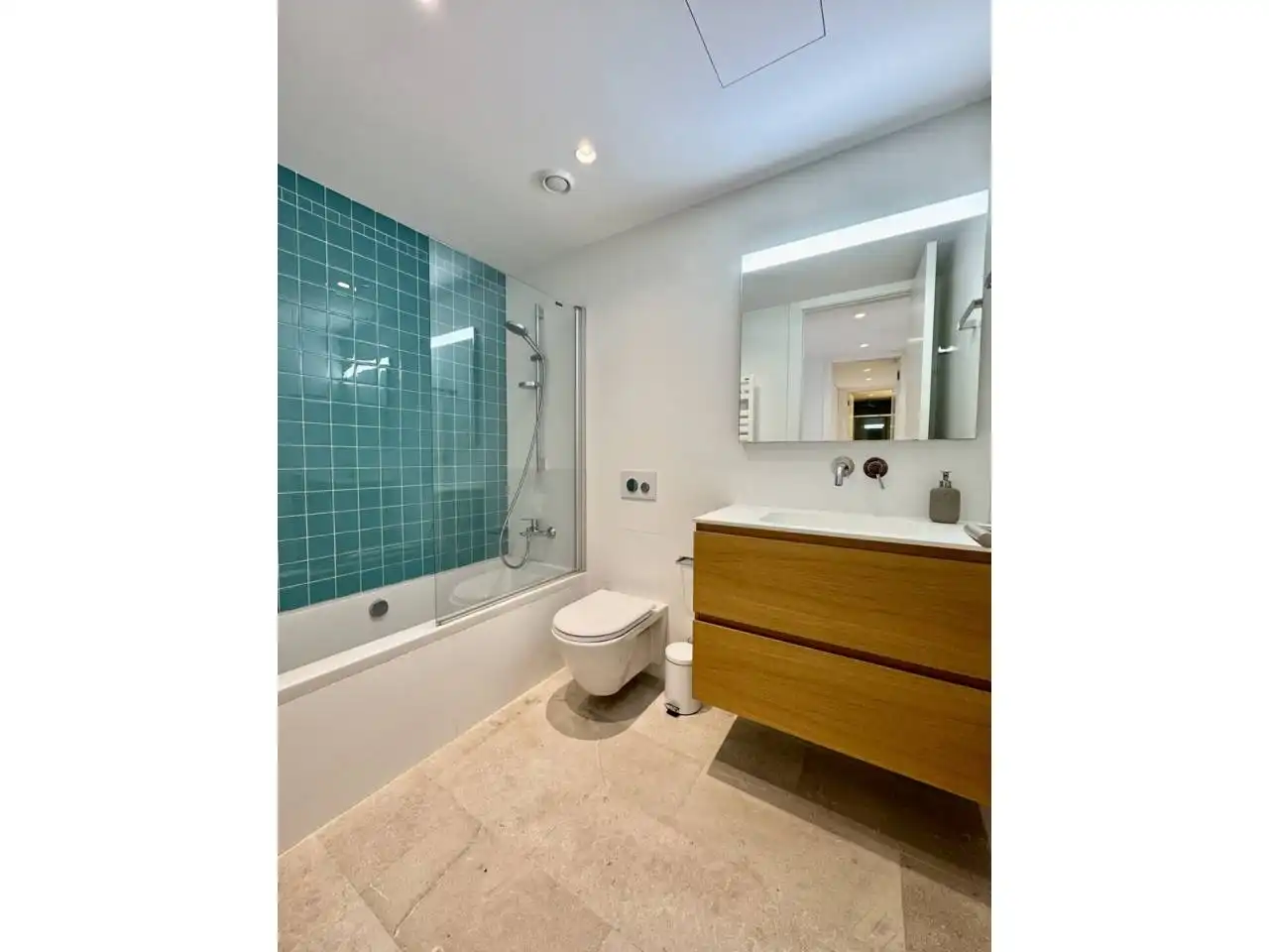 Bathroom of Flat for rent in  Palma de Mallorca  with Air Conditioner, Heating and Terrace