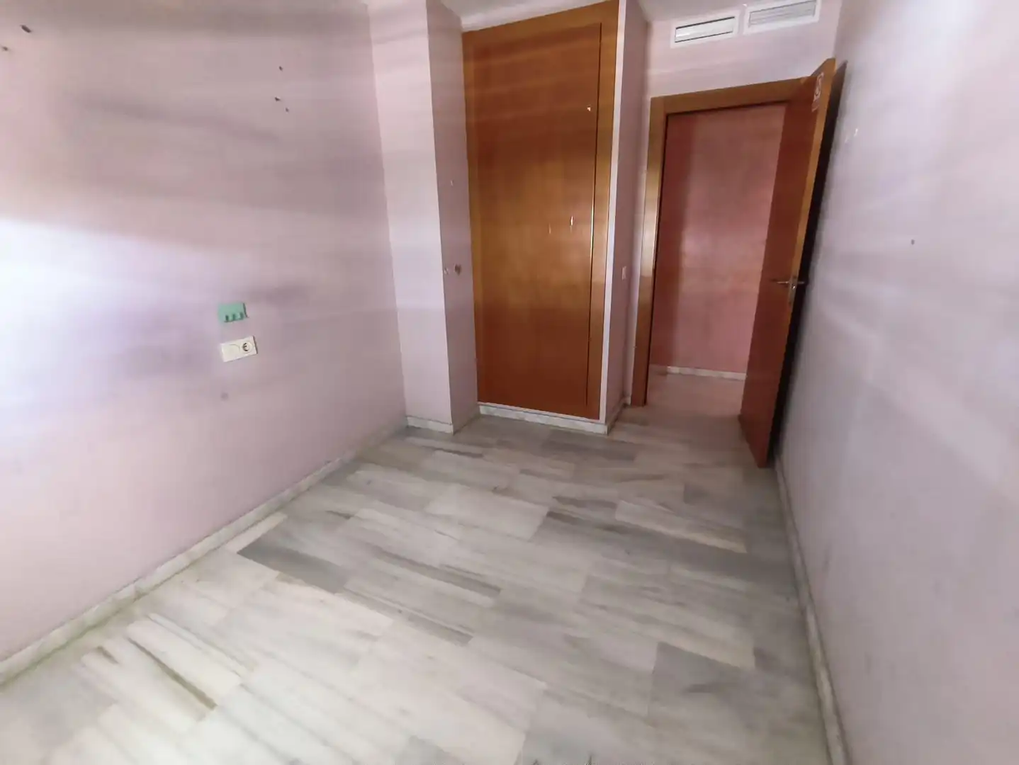 Dormitori de Pis en venda en Castellón de la Plana / Castelló de la Plana amb Aire condicionat, Terrassa i Traster
