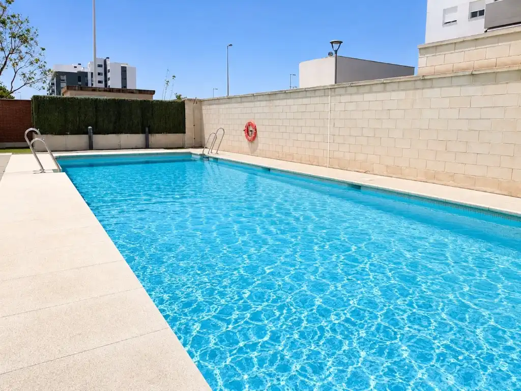 Swimming pool of Flat for sale in Córdoba  with Air Conditioner, Terrace and Swimming Pool