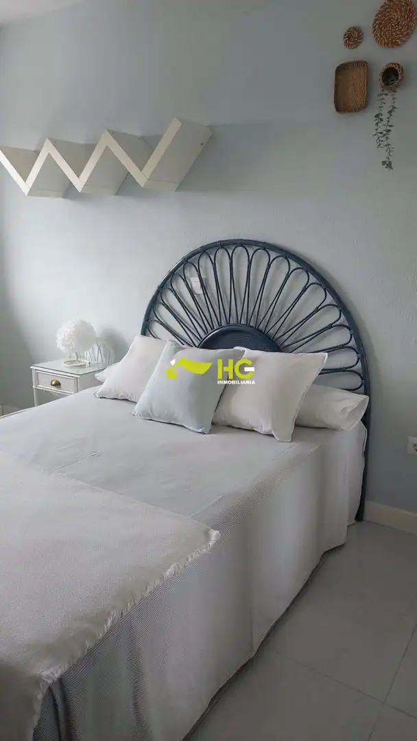 Bedroom of Flat for share in Villaviciosa de Odón  with Air Conditioner, Heating and Furnished