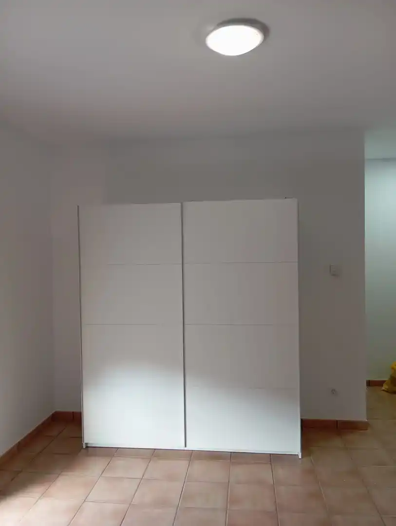 Schlafzimmer von Erdgeschoss zur Miete in Villamediana de Iregua mit Möbliert und Balkon