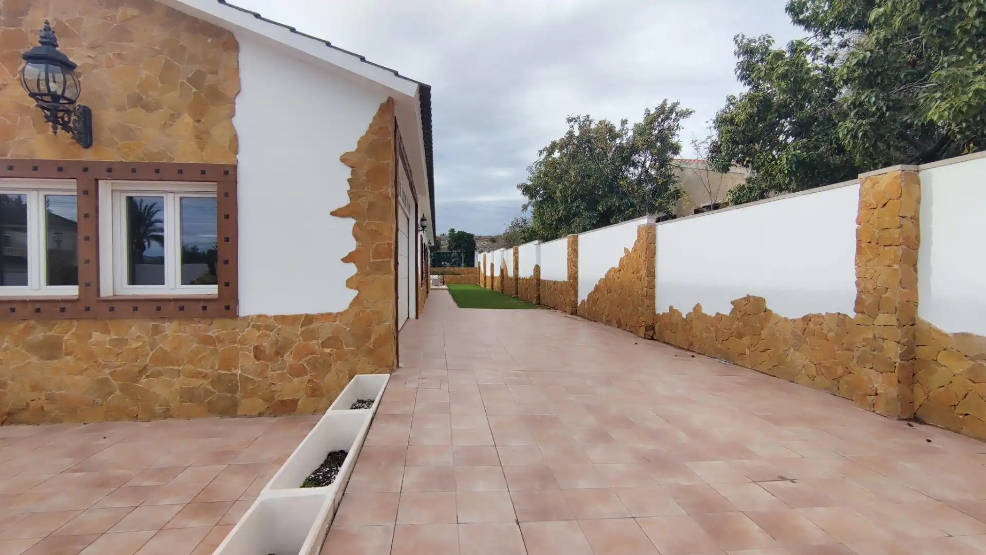 Vista exterior de Casa o chalet en venta en Mutxamel con Aire acondicionado, Calefacción y Jardín privado