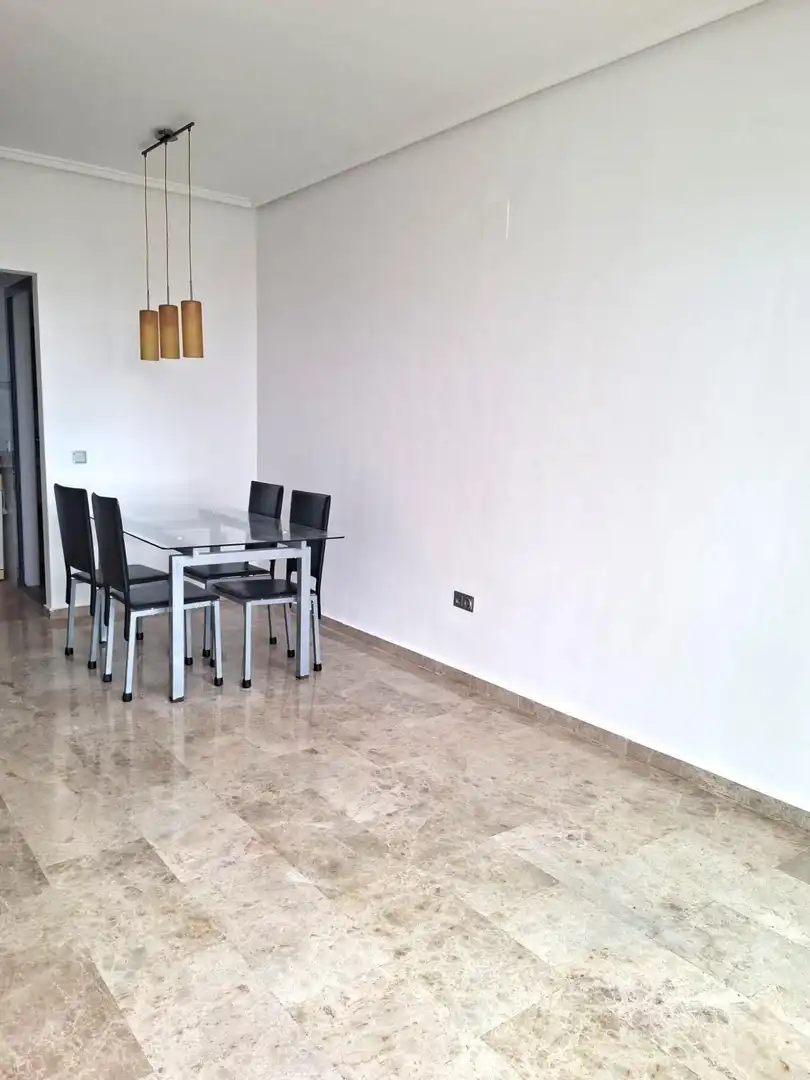 Menjador de Apartament de lloguer en Benidorm amb Aire condicionat, Calefacció i Terrassa
