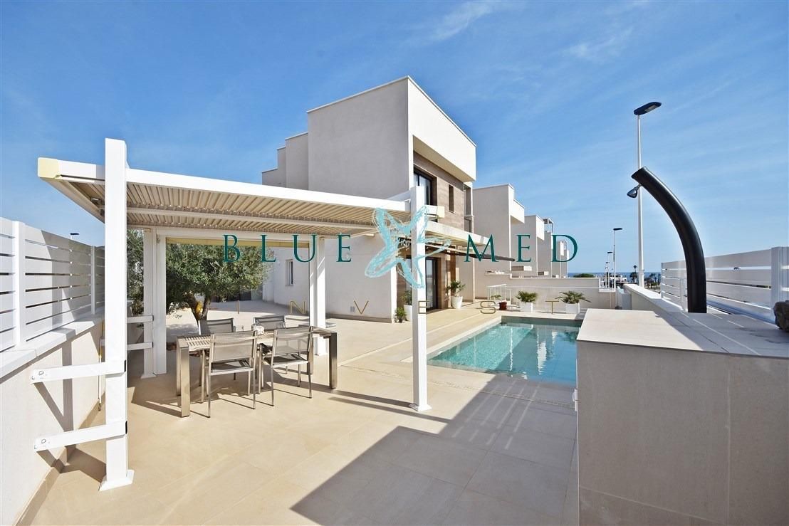 Exterior view of House or chalet for sale in Mazarrón  with Air Conditioner, Heating and Private garden
