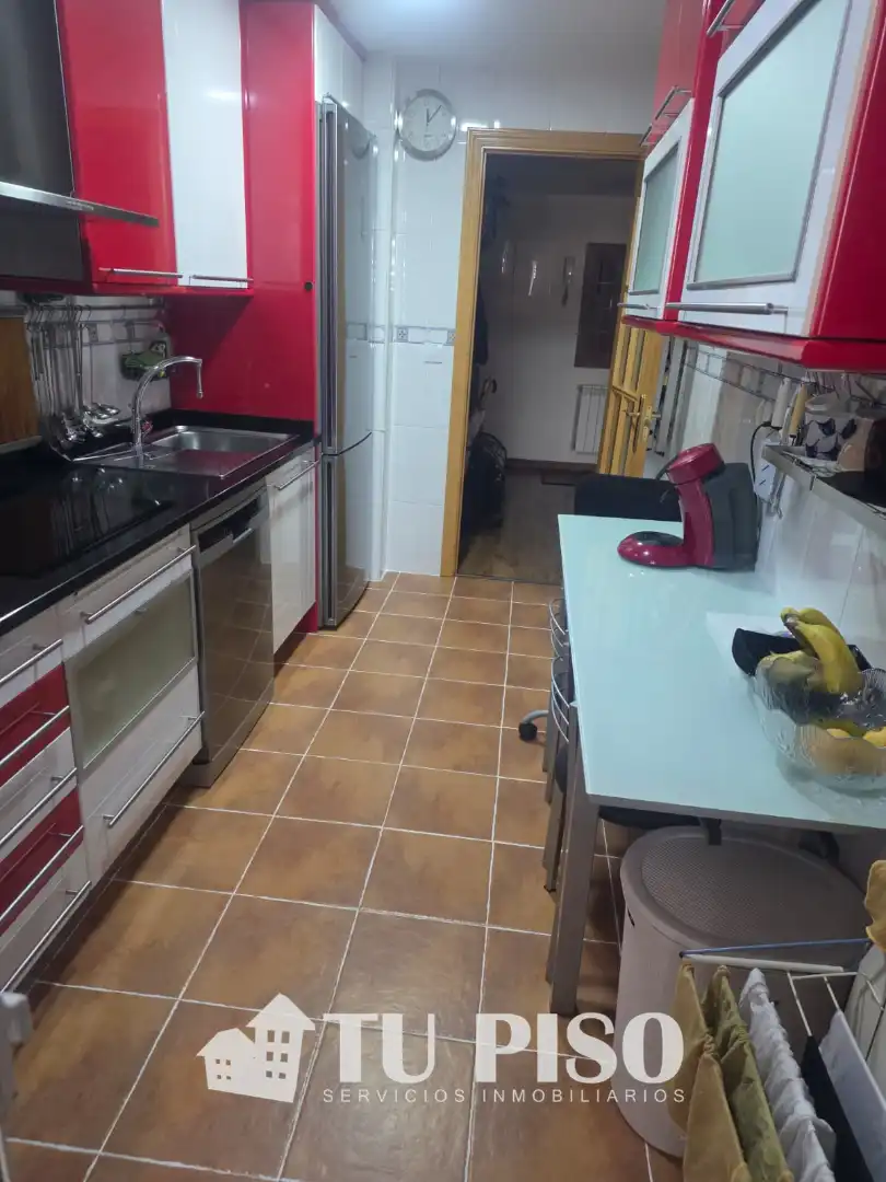 Cuina de Pis en venda en Fuenlabrada amb Aire condicionat, Calefacció i Jardí privat