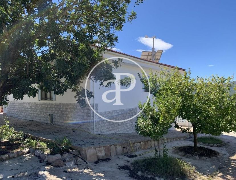 Exterior view of House or chalet for sale in Llombai  with Heating