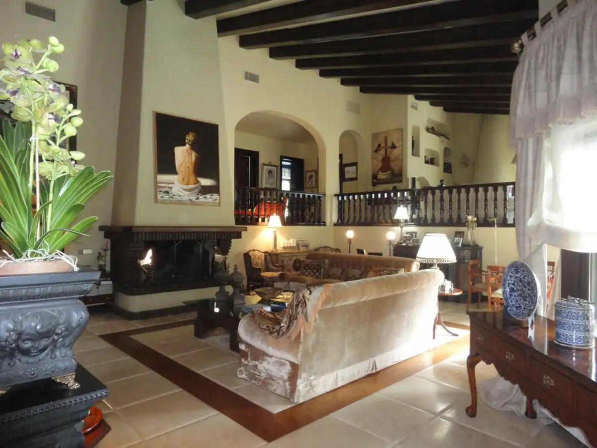 Chalet con piscina en venta en Calahonda, imagen 8