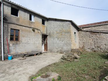 House with garden for sale in Lugar Cavancas