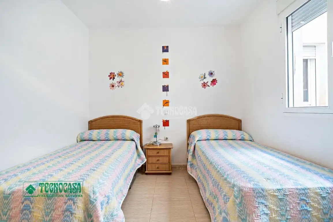 Bedroom of Flat for sale in Cuevas del Almanzora  with Air Conditioner, Terrace and Balcony