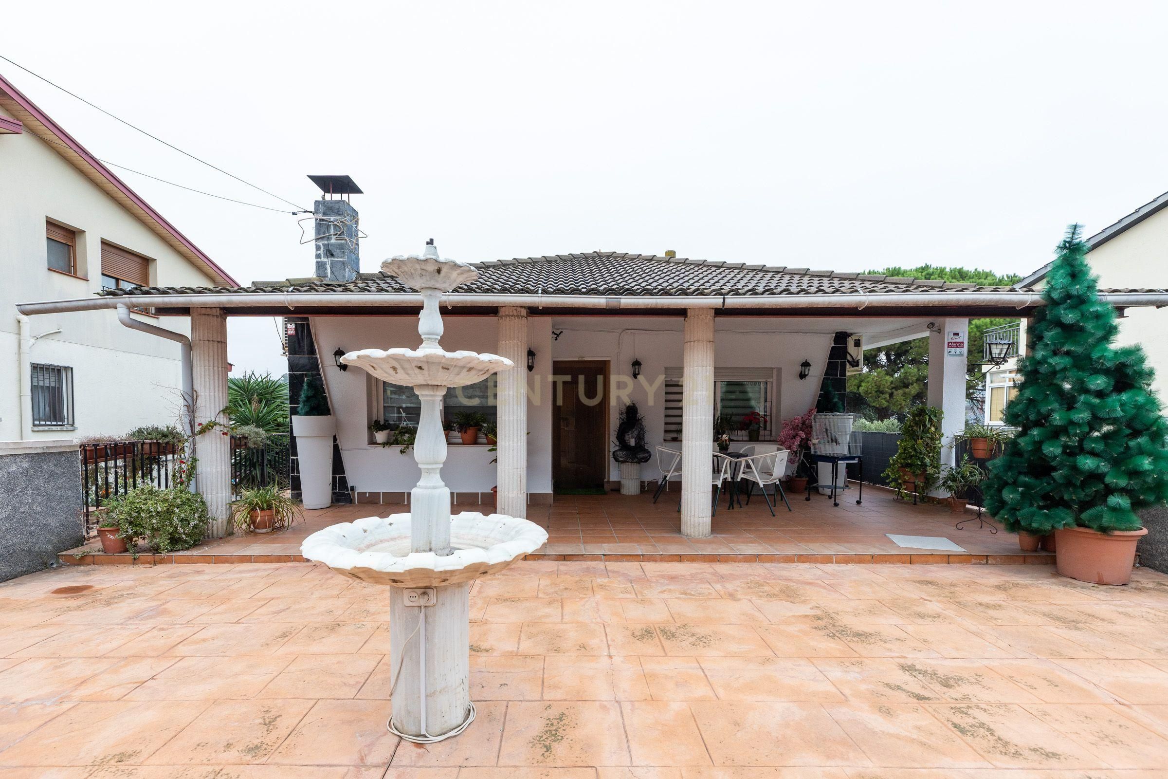 Vista exterior de Casa o chalet en venta en Lliçà d'Amunt